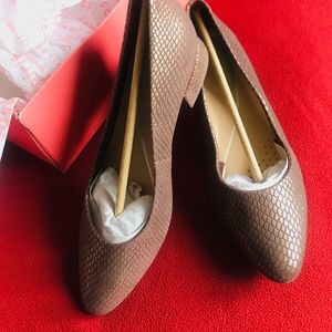 Easy Spirit  CALDISE LOW HEEL DRESS SHOES - ROSE G